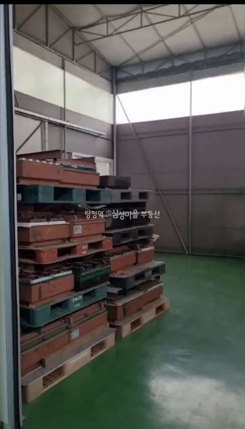 충남 천안서북구 성환읍 율금리 749-23 1,2동 (토지 453평, 건물 160평) 율금리 2차선변 공장 매매 매매 매물번호 10119 사진 3