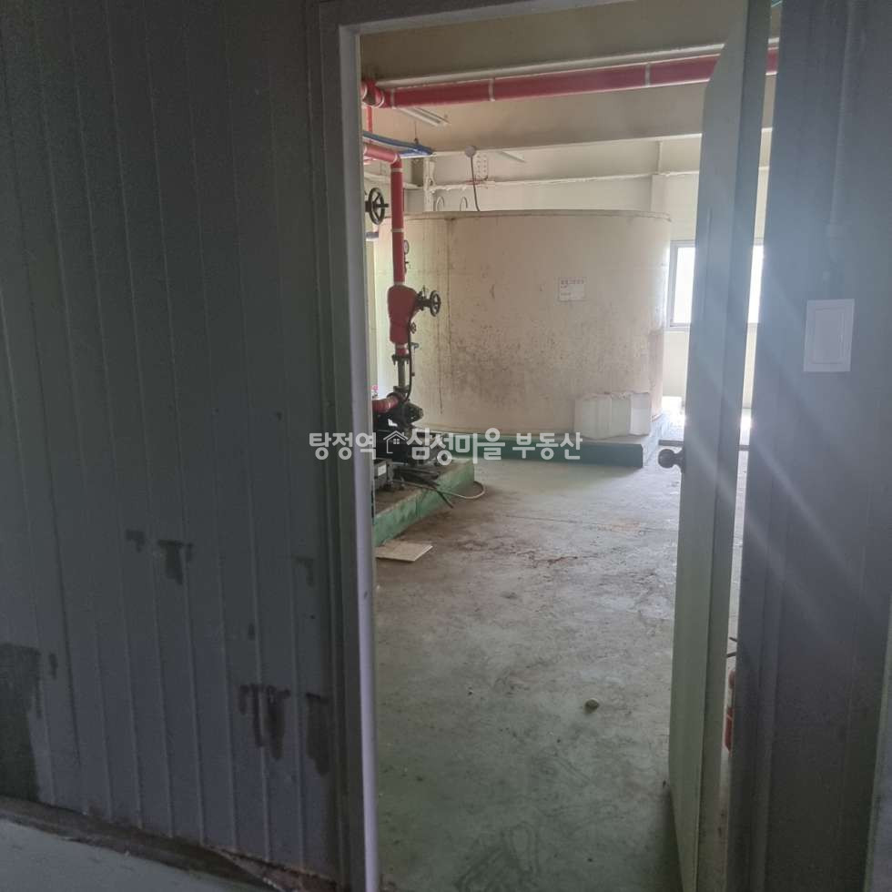 충남 아산시 음봉면 소동리 소동리 공장(토지1000평, 건물526평) 매매, 2차선 도로 접 매매 매물번호 10042 사진 4