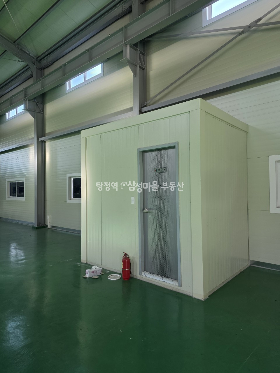 충남 아산시 음봉면 쌍룡리 주건축물제1동 쌍룡리 공장 임대 (대지 499평 공동사용, 건물 119평) 월세 매물번호 10040 사진 4