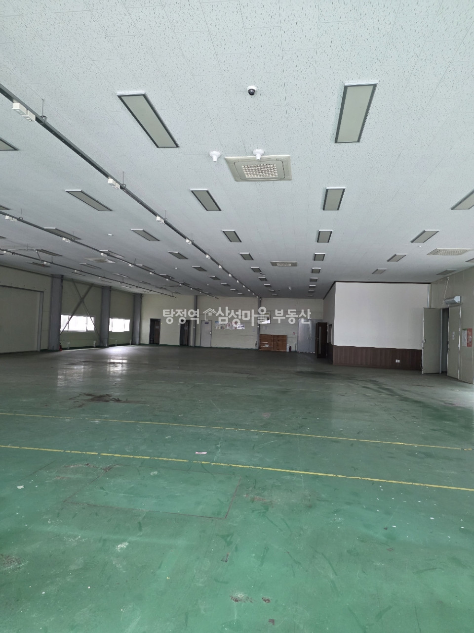 충남 아산시 음봉면 쌍암리 8-1 1,2,3동 (건물 516평, 대지 1449평) 쌍암리 민원소지 없는 공장 임대 월세 매물번호 10343 사진 1